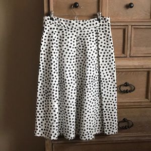 Polka dot pleated skirt(New)